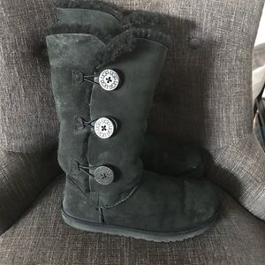 Ugg tall Bailey Button